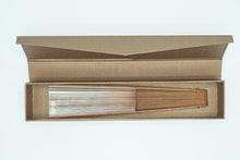 Lade das Bild in den Galerie-Viewer, Spanische Handgefertigte Fächer Handfächer günstig kaufen Shop Modern weiss Holz