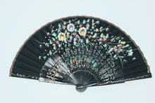Lade das Bild in den Galerie-Viewer, Spanische Handgefertigte Fächer Handfächer günstig kaufen Shop Klassisch schwarz Blumen